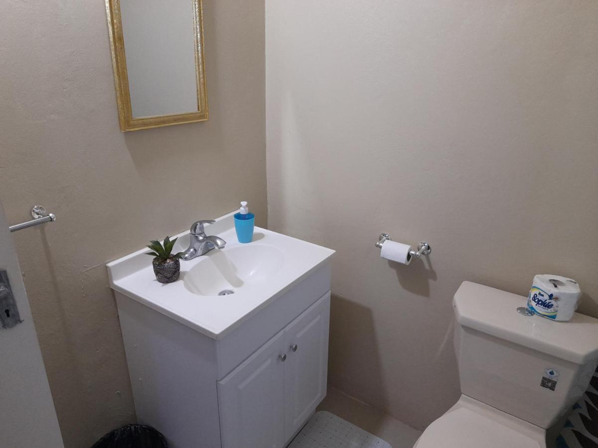 Loodik Vacation Home Brompton Manor Блэк-Ривер Экстерьер фото